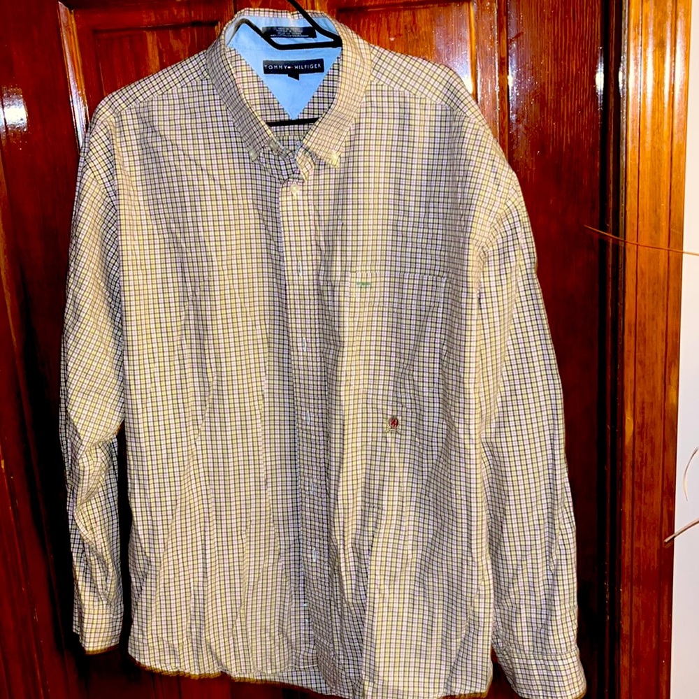 Tommy Hilfiger Long Sleeve Shirt 100% Cotton. Excellent condition. Mens XL
